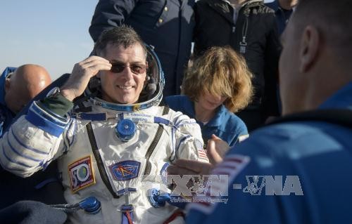 Trois astronautes de l’ISS atterrissent au Kazakhstan - ảnh 1